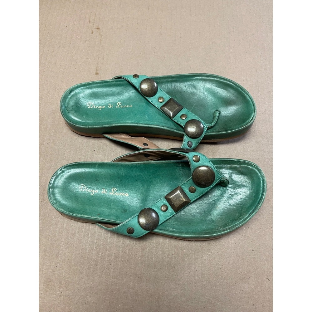 Diego di Lucca Womens Sz 8 Emerald Amora Studded Medallion Leather Thong Sandals - Picture 3 of 10
